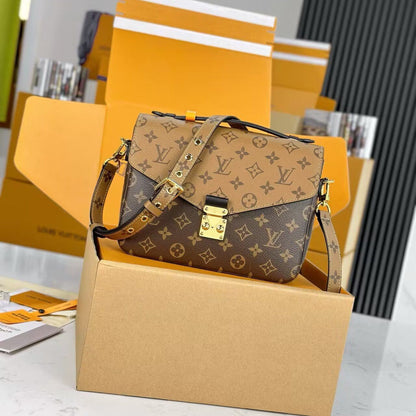 Louis Vuitton M44876 Pochette Métis