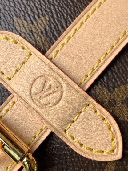 Louis Vuitton M46740 Saumur BB