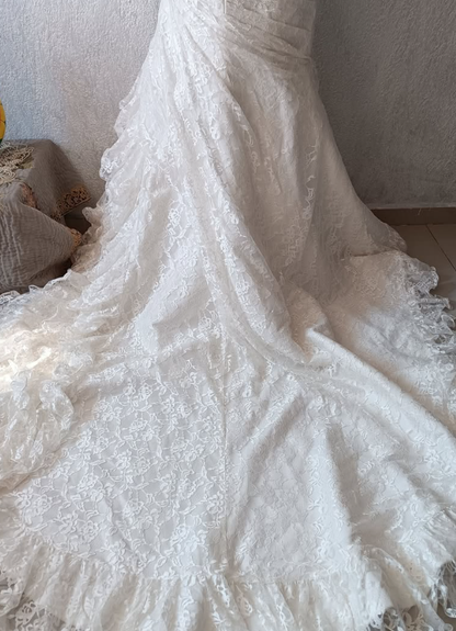 Vintage Mermaid Sweetheart Neck Ivory Lace Long Sweep Wedding Dress SH2155