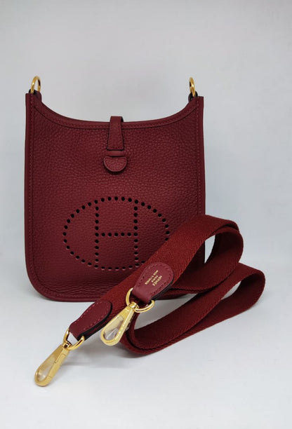 Hermès rouge H Mini evelyne crossbody bag