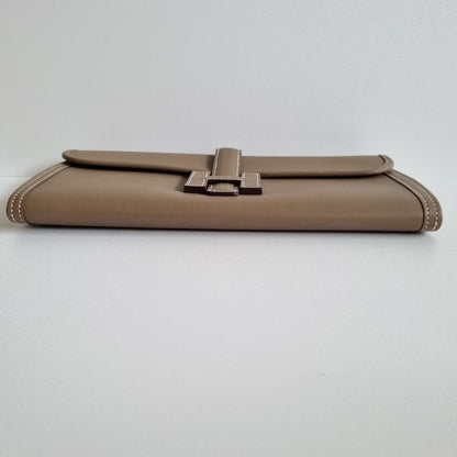 Hermès Etoupe Jige Clutch Swift