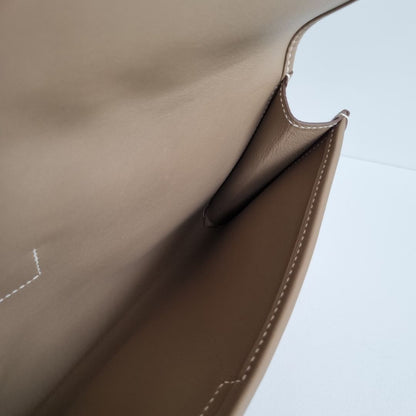 Hermès Etoupe Jige Clutch Swift
