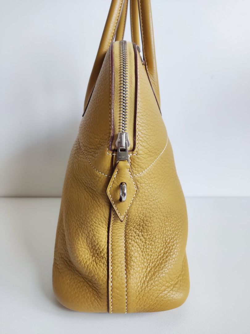 Hermès Bolide 31 Clemence Leather in Curry