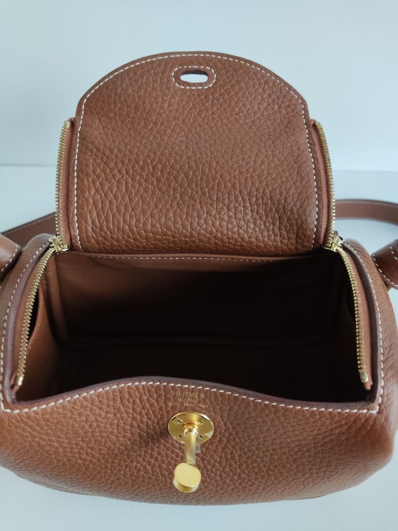 Hermès Gold Leather Lindy Mini Shoulder Bag