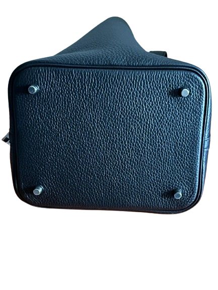 Hermès 22 lock 22 Clemence Bull Calfskin bag