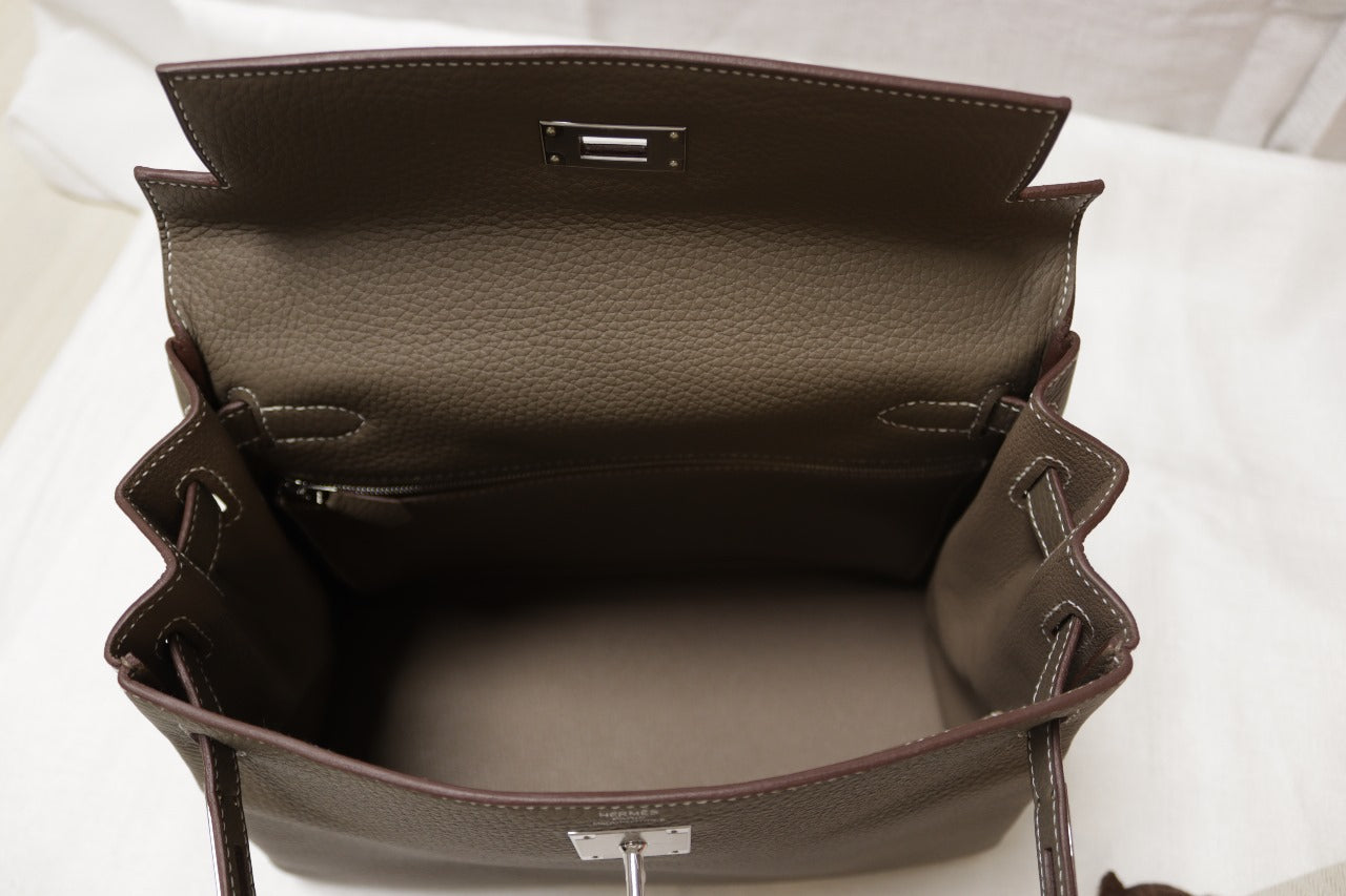 Hermès Kelly 28 Togo PHW Bag