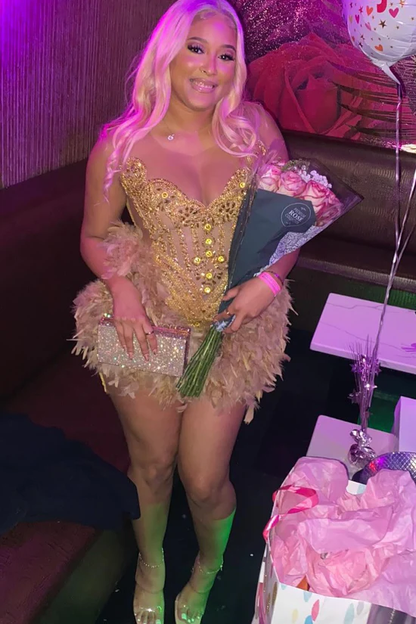 Luxury Feather Beaded Sweetheart Neckline Mini Cocktail Dress Pink Short Party Dress Homecoming Dress S690