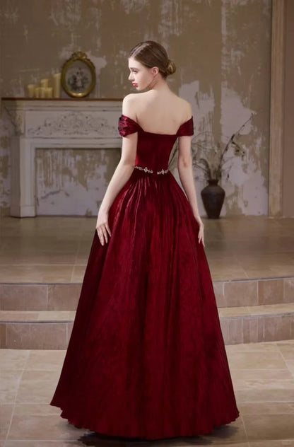 Burgundy Retro Elegant Rhinestone Beaded Long Velvet Ball Gown Evening Dress gh5073