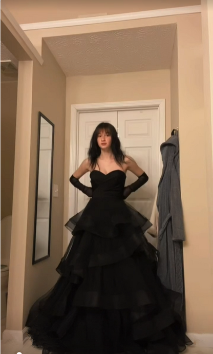 Princess A Line Sweetheart Neck Black Tiered Tulle Long Prom Dress Evening Dress SH355