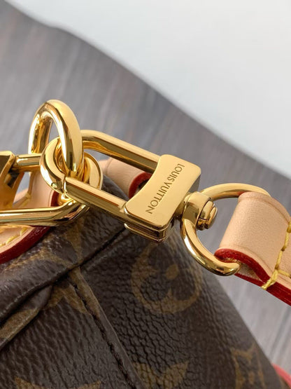 Louis Vuitton M46740 Saumur BB