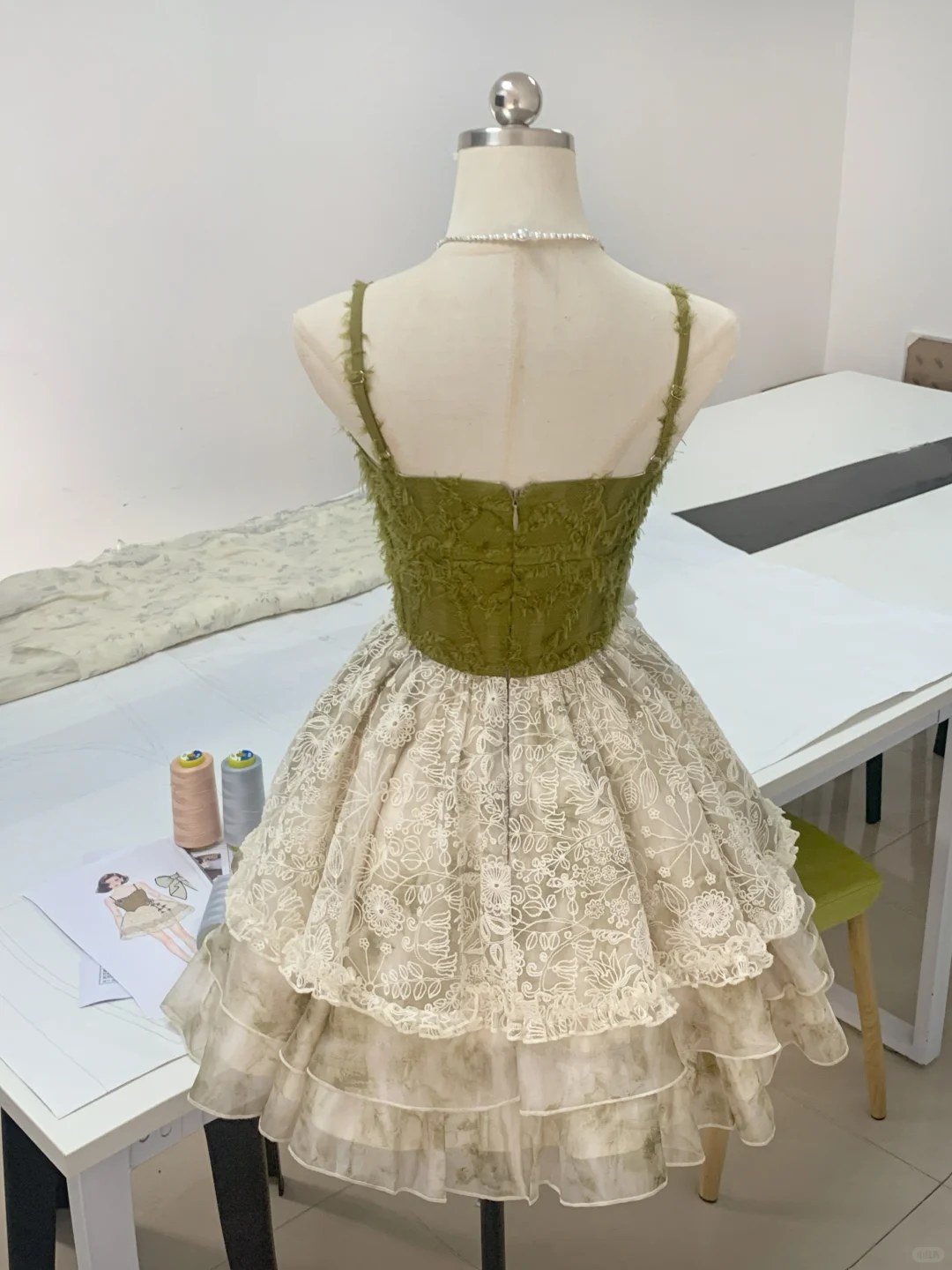 Unique Spaghetti Strap Olive Green Lace A Line Homecoming Dress Short Prom Dress S894