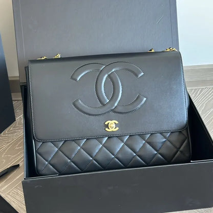 CHANEL Classic Flap Maxi 1992 shoulder bag