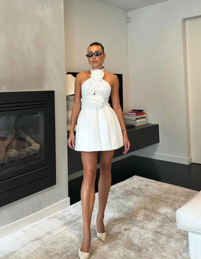 Charming A Line Halter 3D Floral Pearls Satin Short Homecoming Dress Birthday Dress SH2036