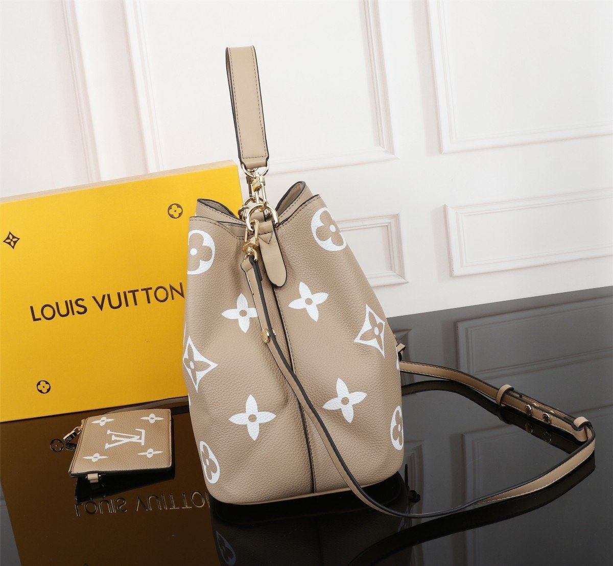 LOUIS VUITTON Néonoé MM Monogram Empreinte