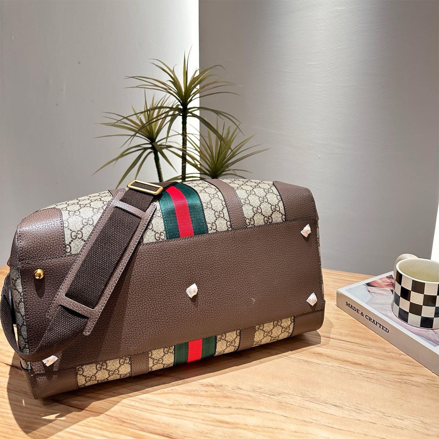 GUCCI SAVOY LARGE DUFFLE BAG