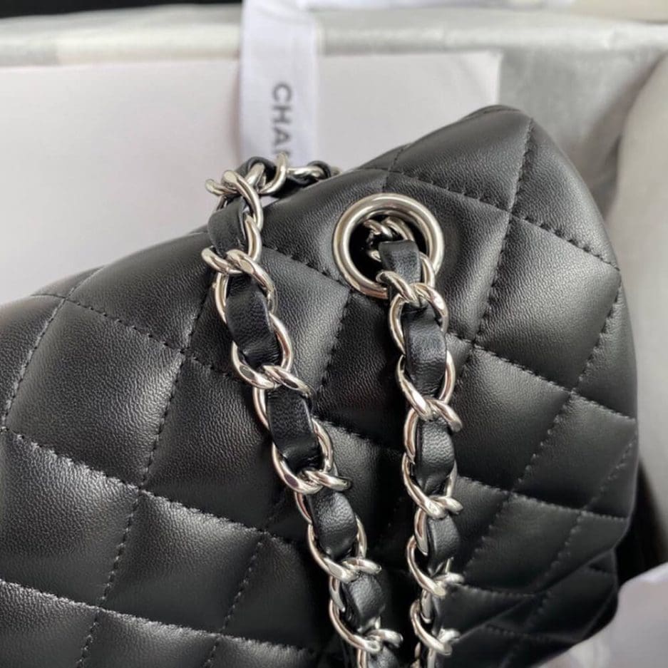 CHANEL CLASSIC HANDBAG Lambskin & Silver Metal