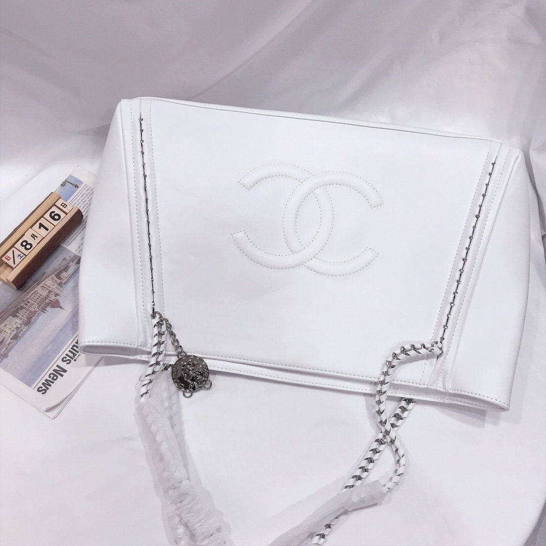 CHANEL CAVIAR MEDIUM STUDDED DEAUVILLE WHITE