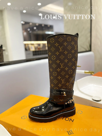 Premium LUV BOOTS 029