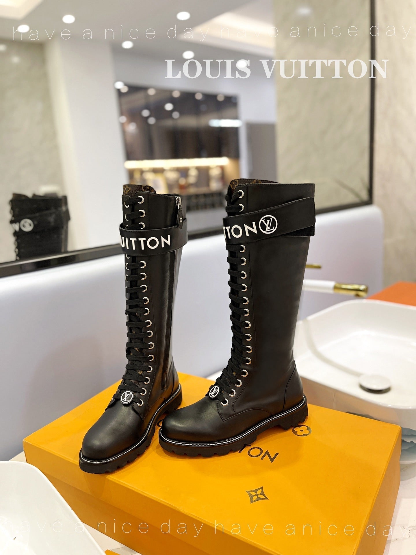 Premium LUV BOOTS 031
