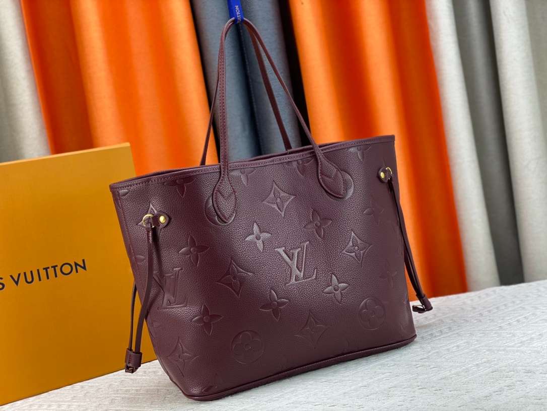 Louis Vuitton Neverfull