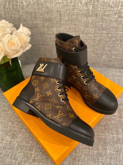 Premium LUV BOOTS 051