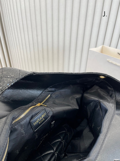 Women Saint Laurent Icare Maxi Shopping Bag In Quilted