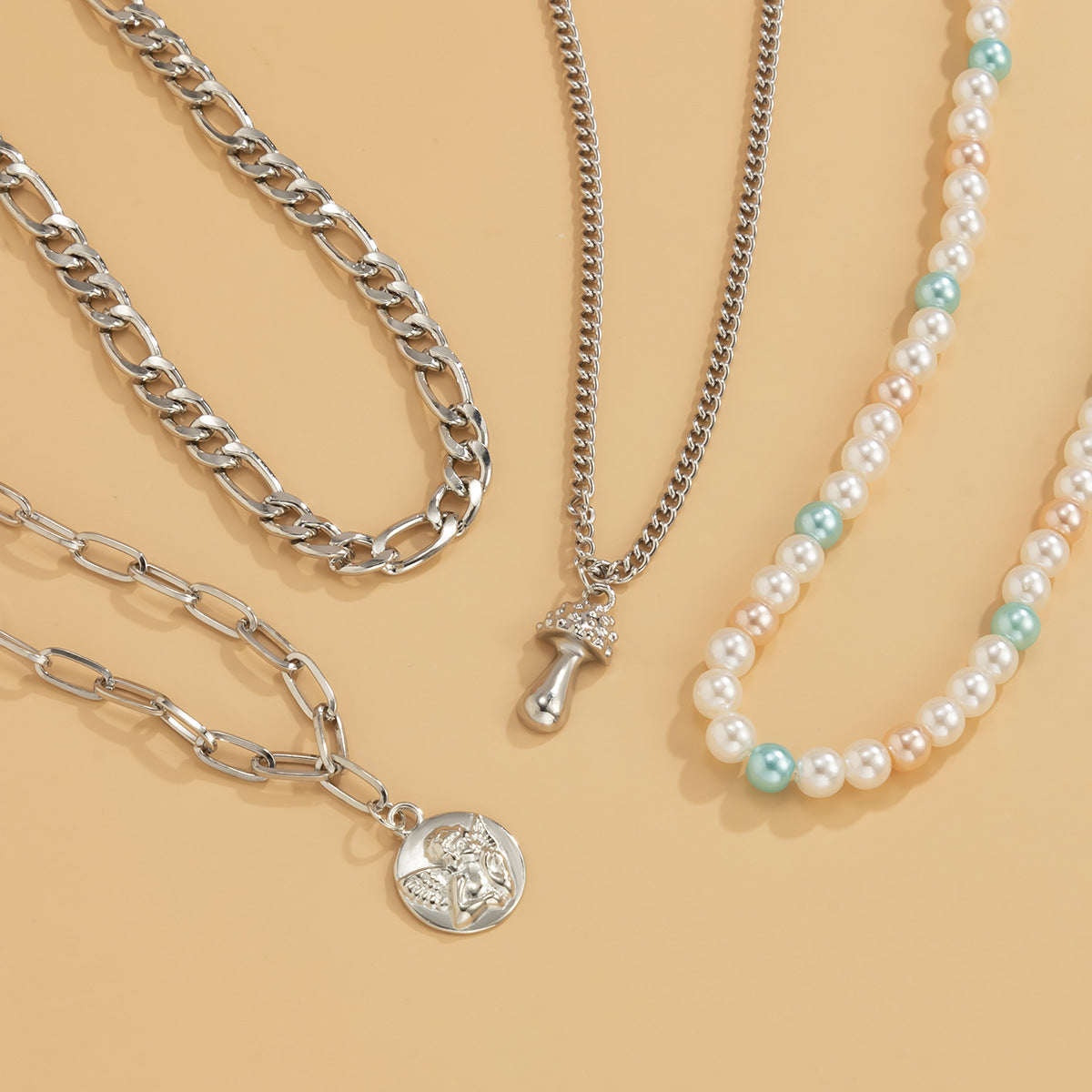 Metal necklace multiple sets of pearls