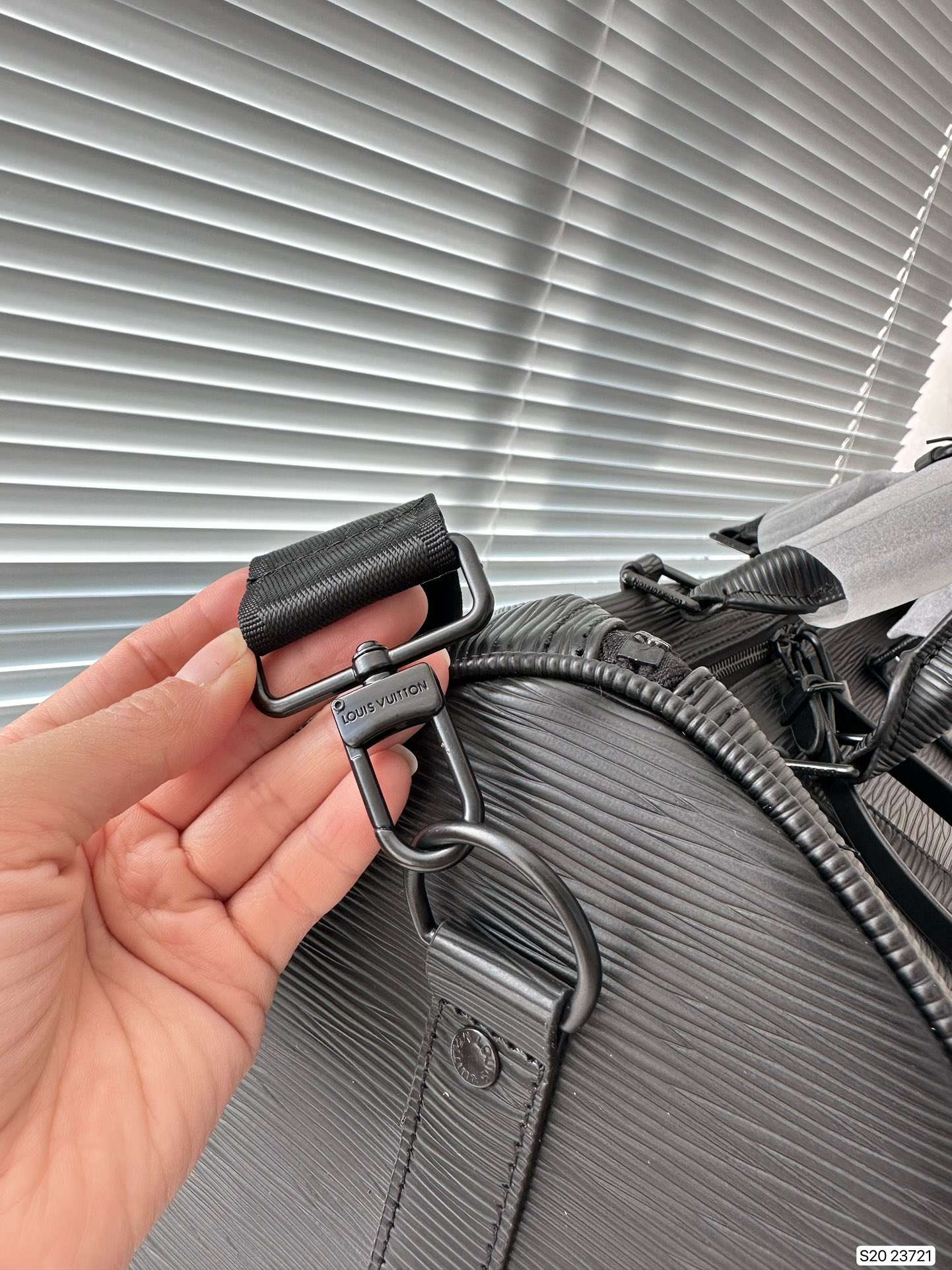 Black Epi Louis Vuitton Keepall 45