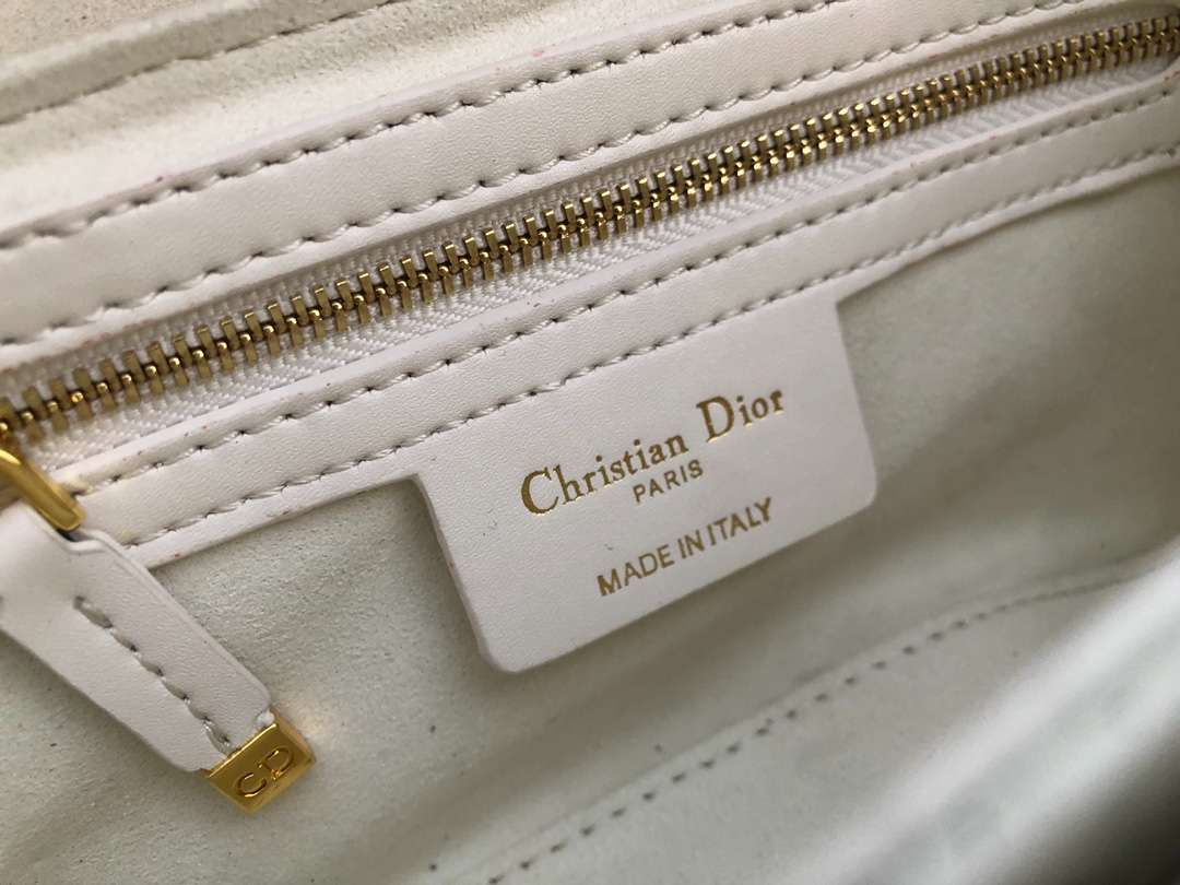Women DIOR 30 Montaigne Avenue Bag
