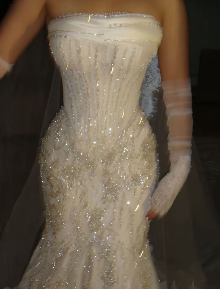 Gorgeous Exquisite Mermaid Strapless White Lace Tulle Long Wedding Dress Date Dress SH3465