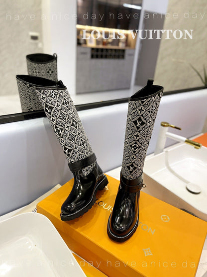 Premium LUV BOOTS 027
