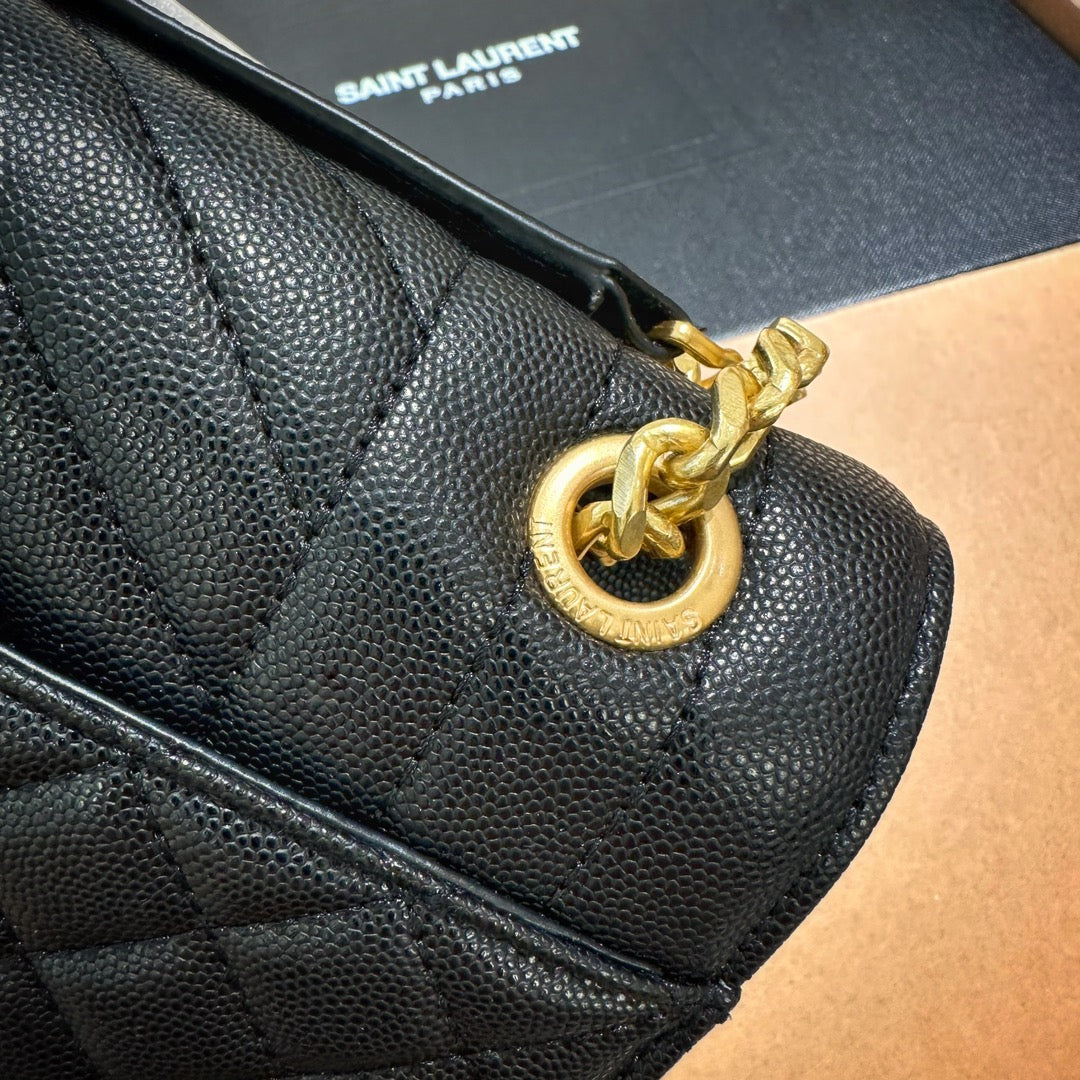 ENVELOPE MEDIUM IN MATELASSÉ