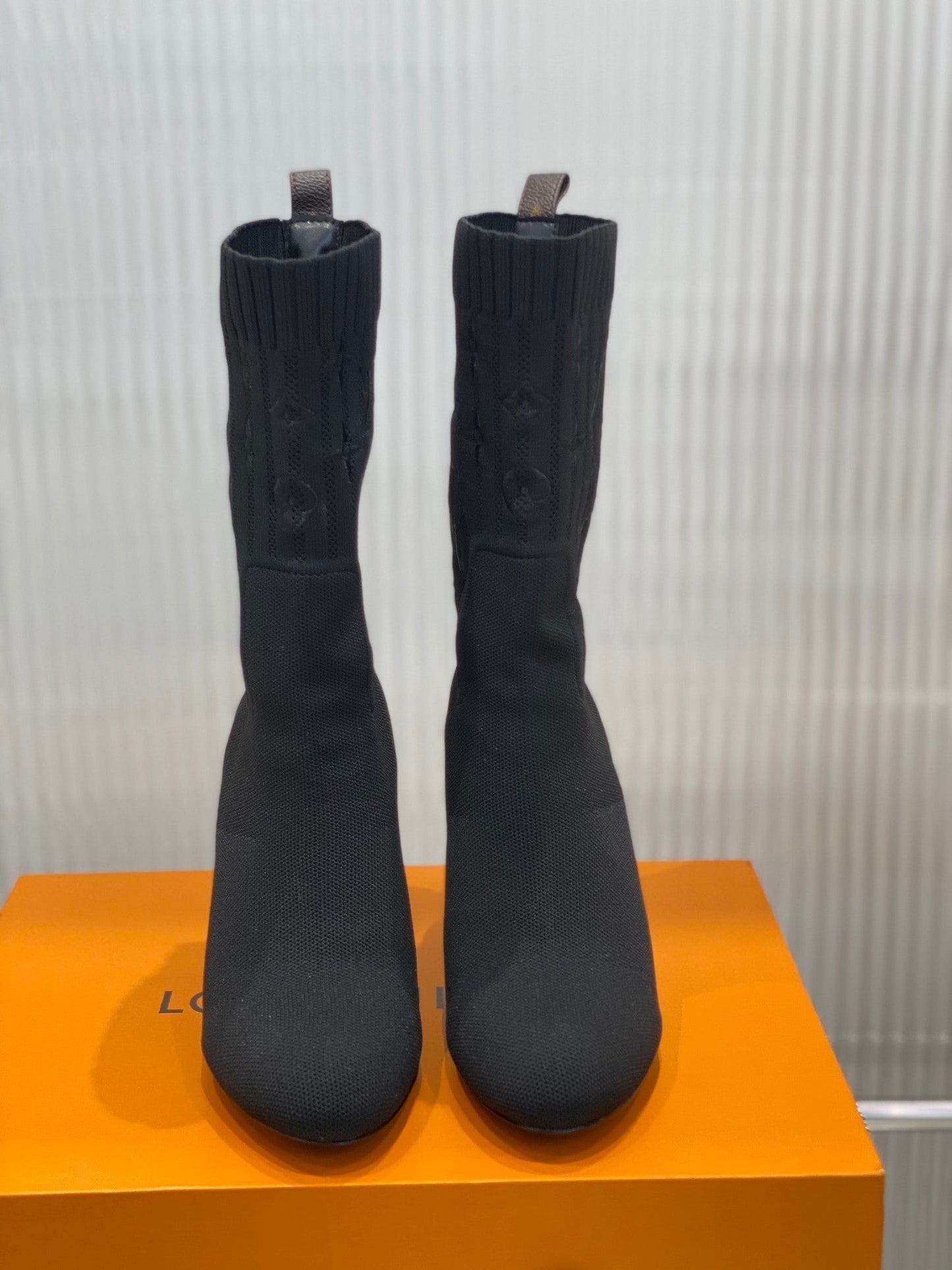 Premium LUV BOOTS 047