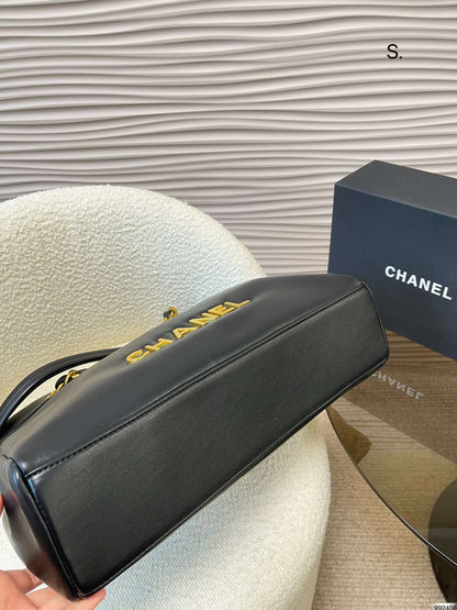 Chanel 22 Small Handbag Black Gold