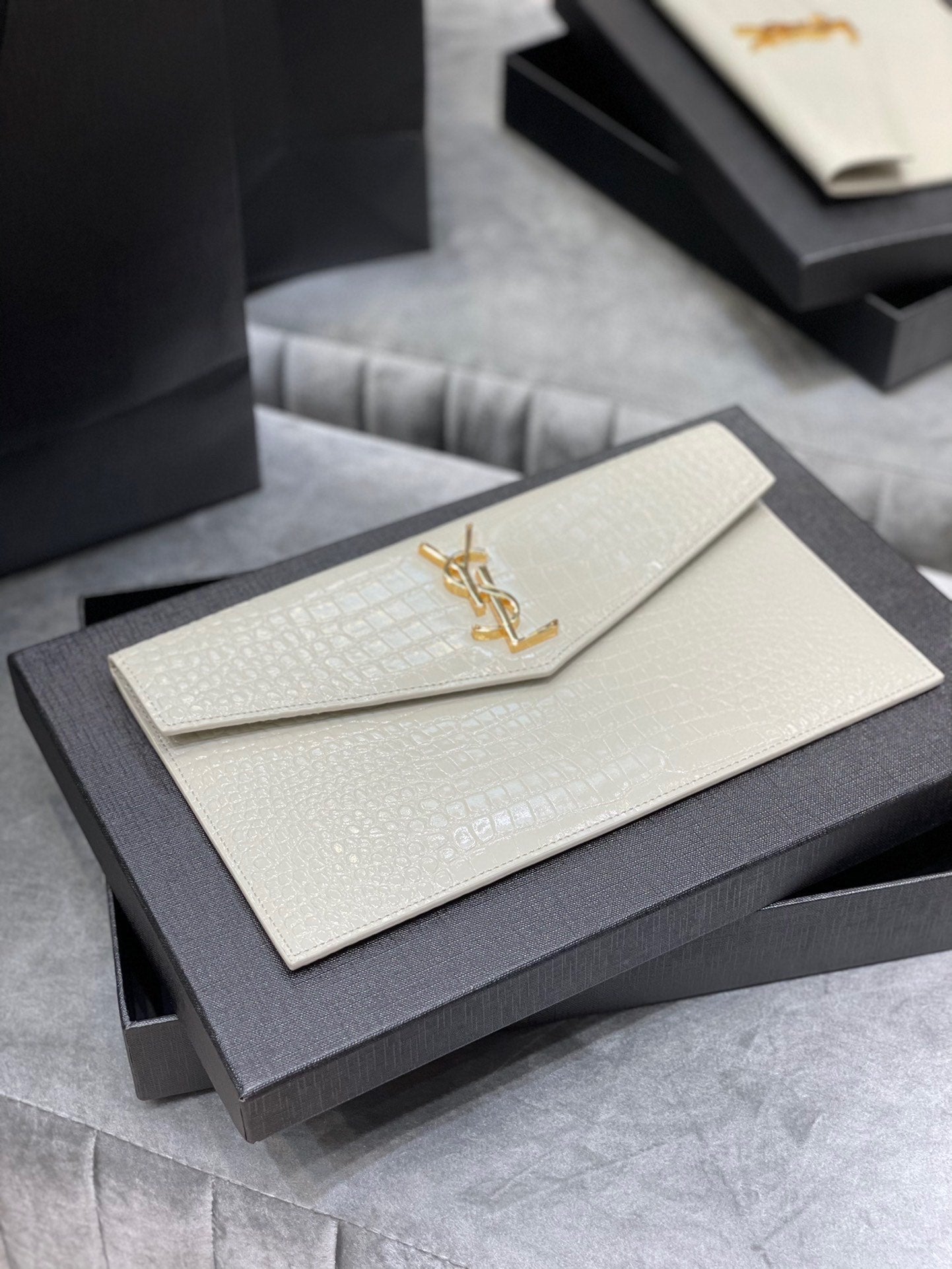 Saint Laurent CLUTCH YSL