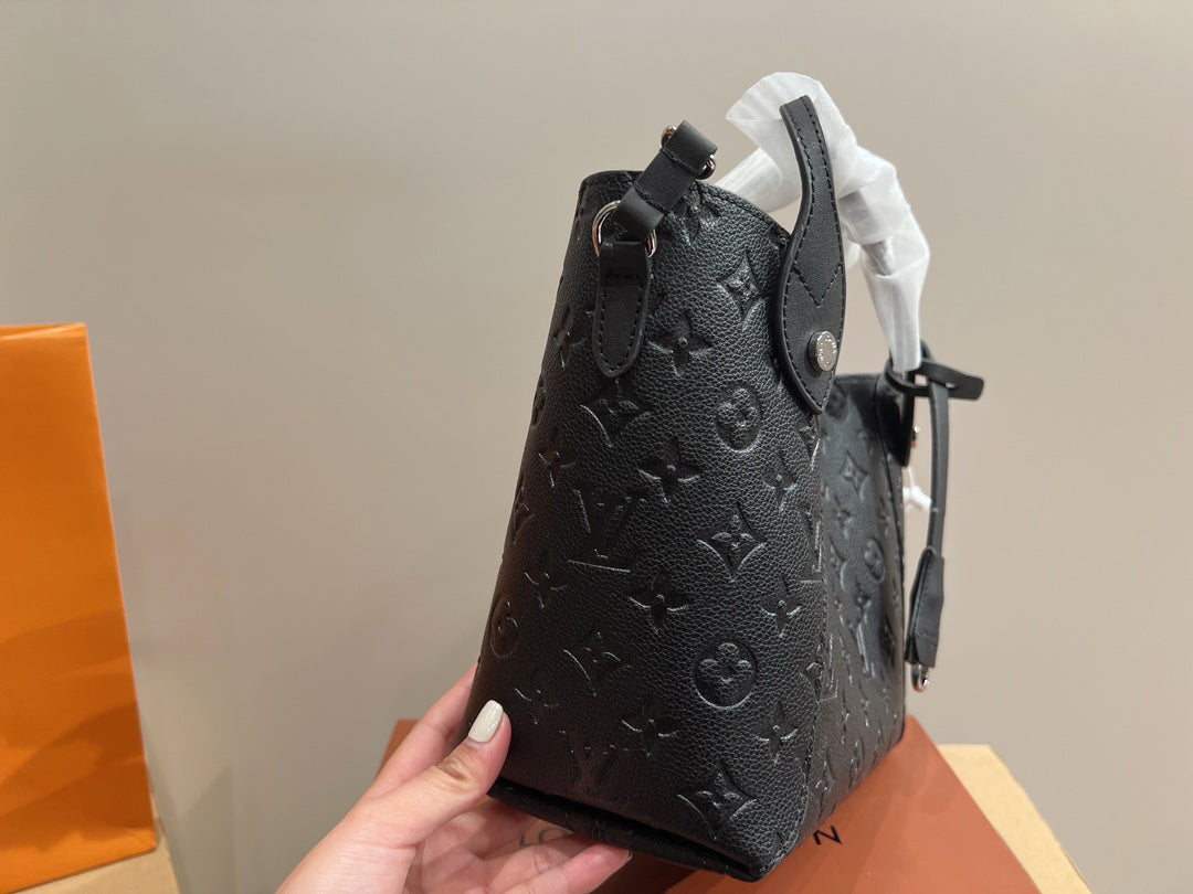 Louis Vuitton Blossom MM Tote Bag ‘Black’