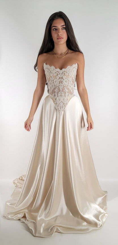 Elegant A Line Strapless Lace Satin Long Prom Dress Evening Dress SH2554