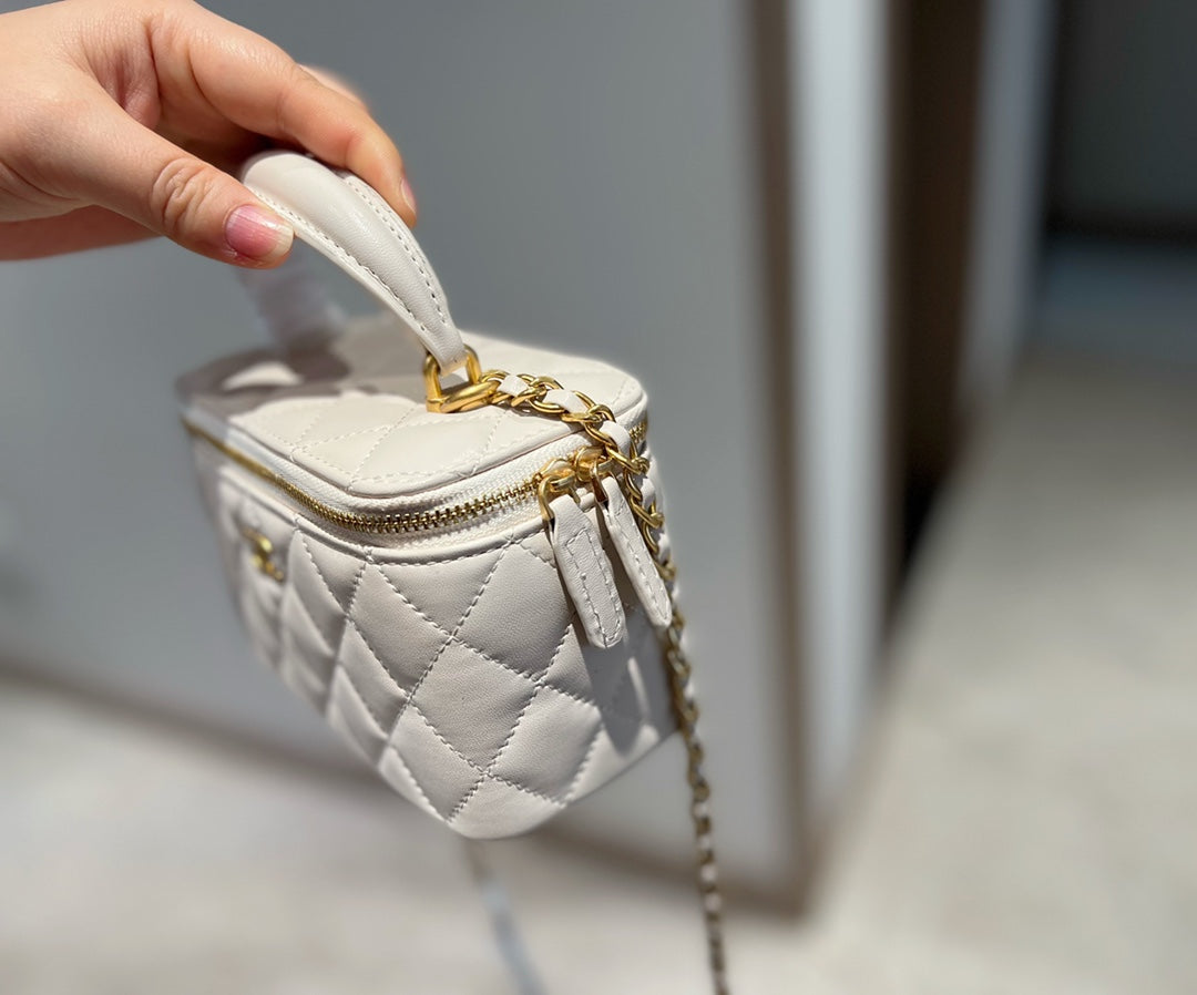 Chanel Trendy CC Vanity Case With Chain Quilted