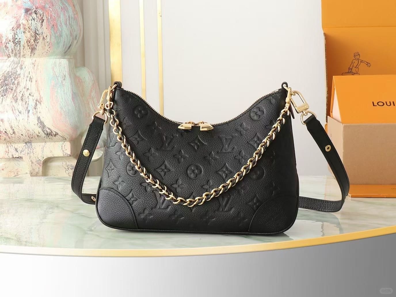 Louis Vuitton M12930 Boulogne