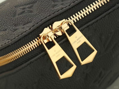 Louis Vuitton M12930 Boulogne