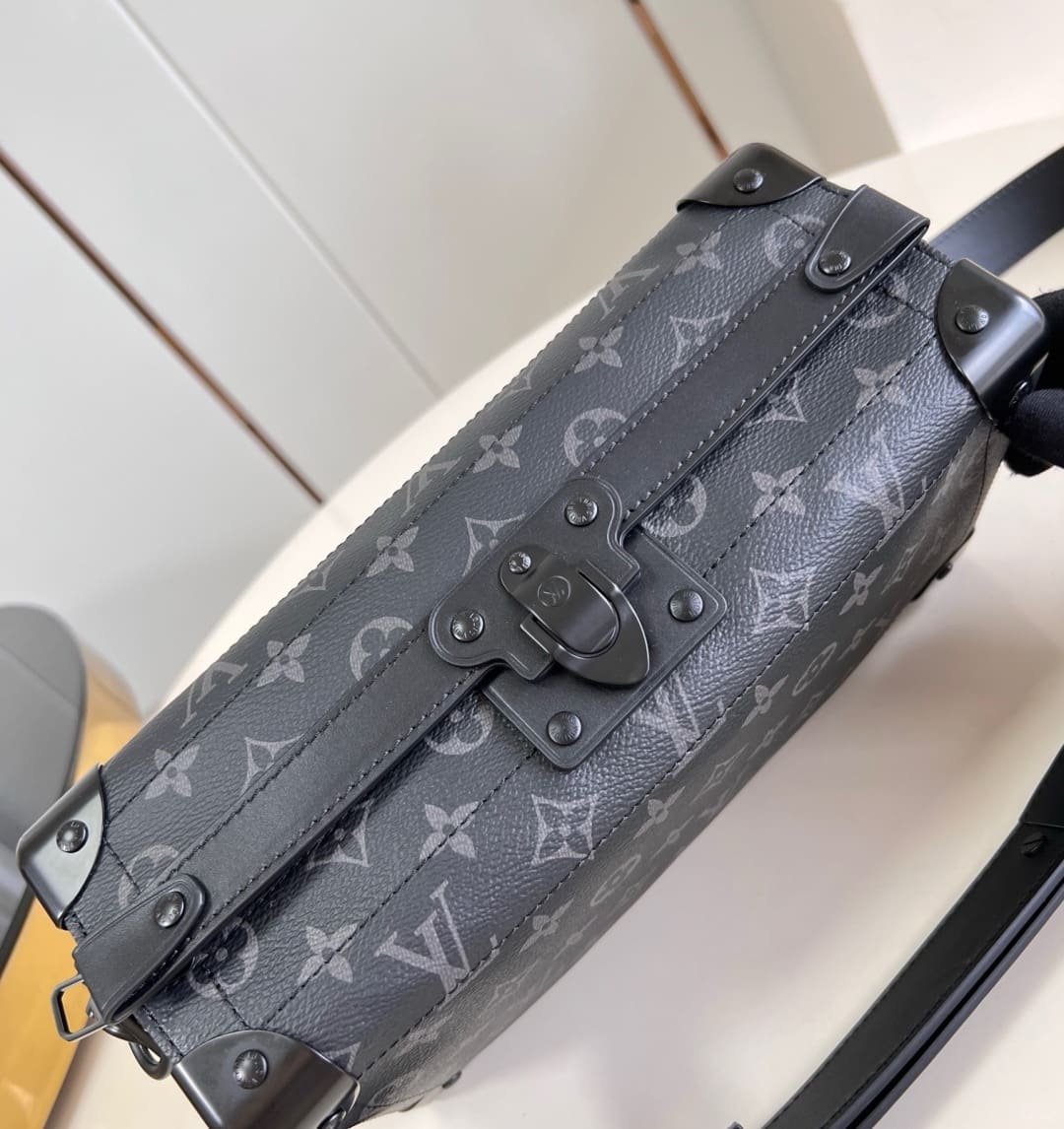 Louis Vuitton M11744 Soul Trunk East West