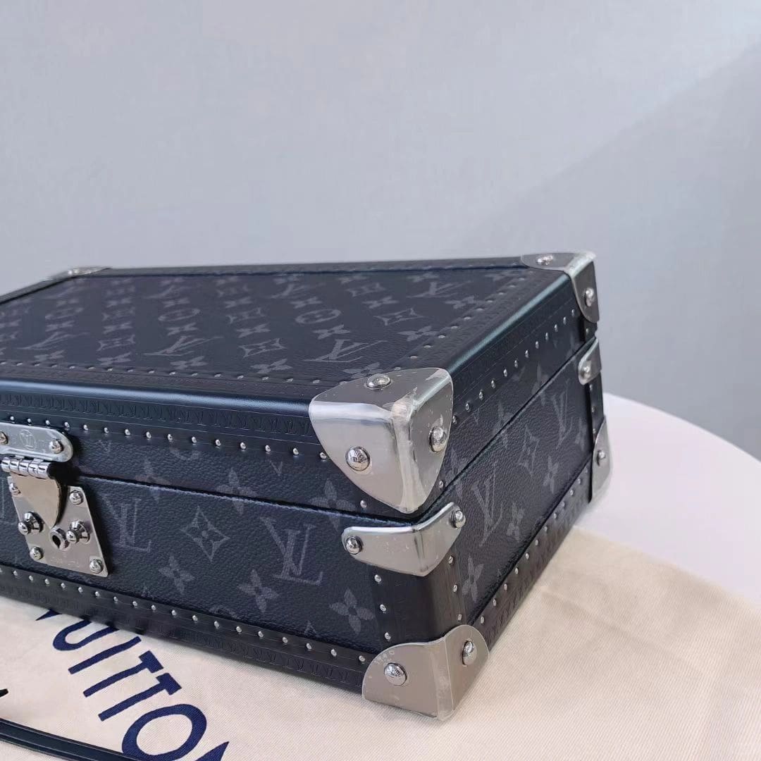 Louis Vuitton M10262 Coffret 8 Montres