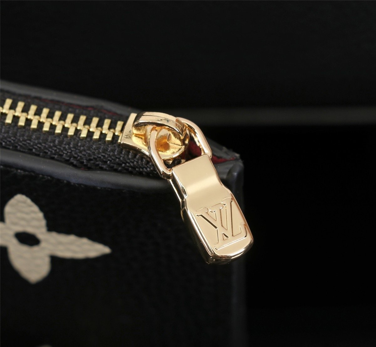 LOUIS VUITTON Néonoé MM Monogram Empreinte