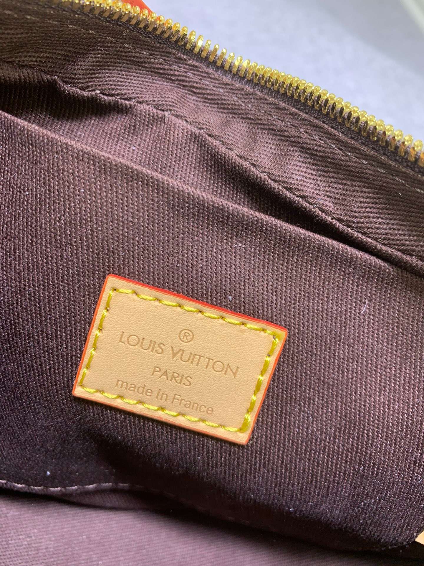 LOUIS VUITTON Croissant MM Monogram