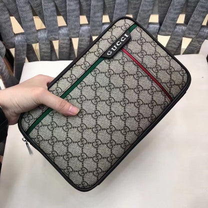 GUCCI GG CLUTCH