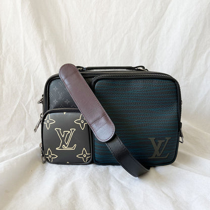 Louis Vuitton multi pocket