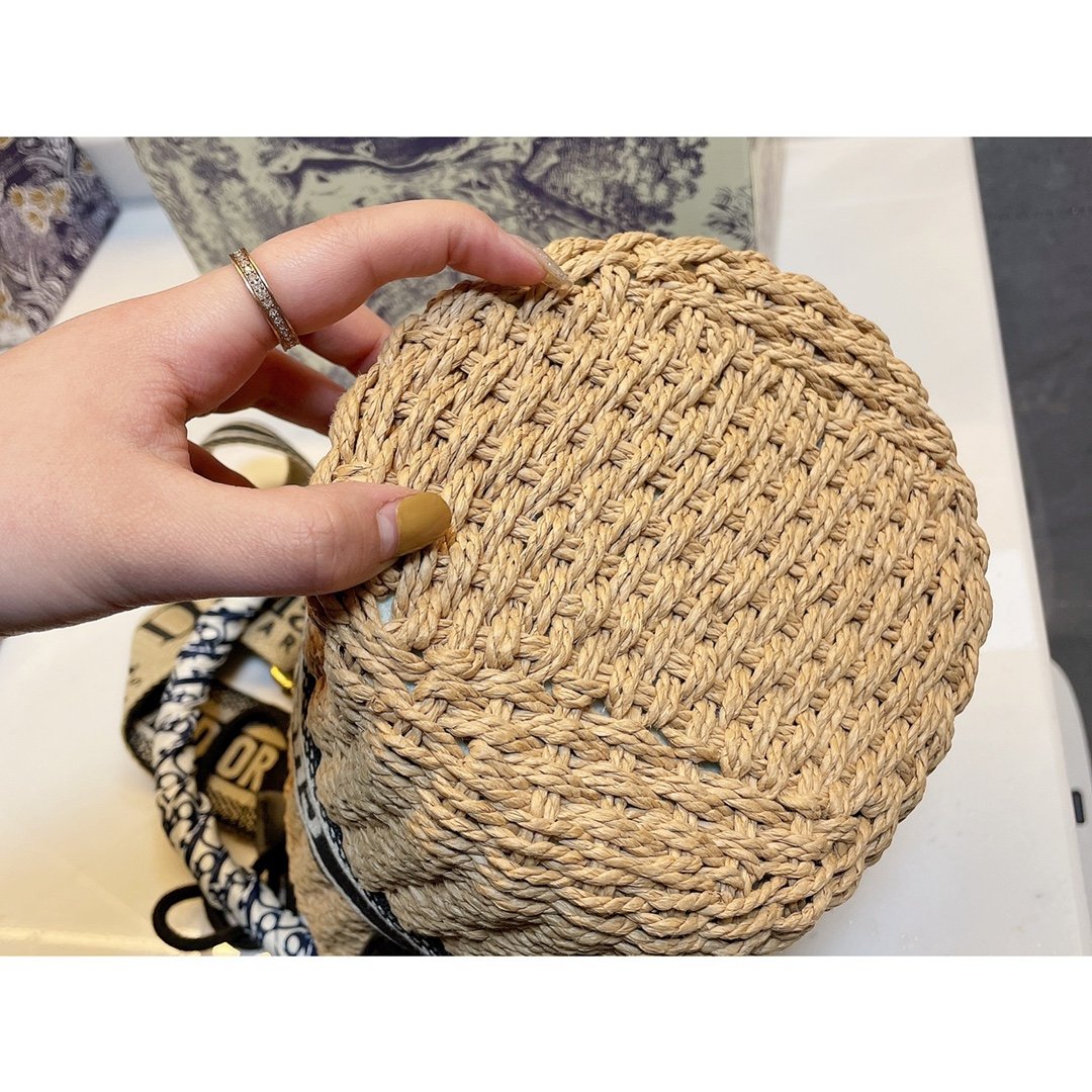 Christian Dior Pre-Owned pre-owned wicker Dior bucket shoulder bag