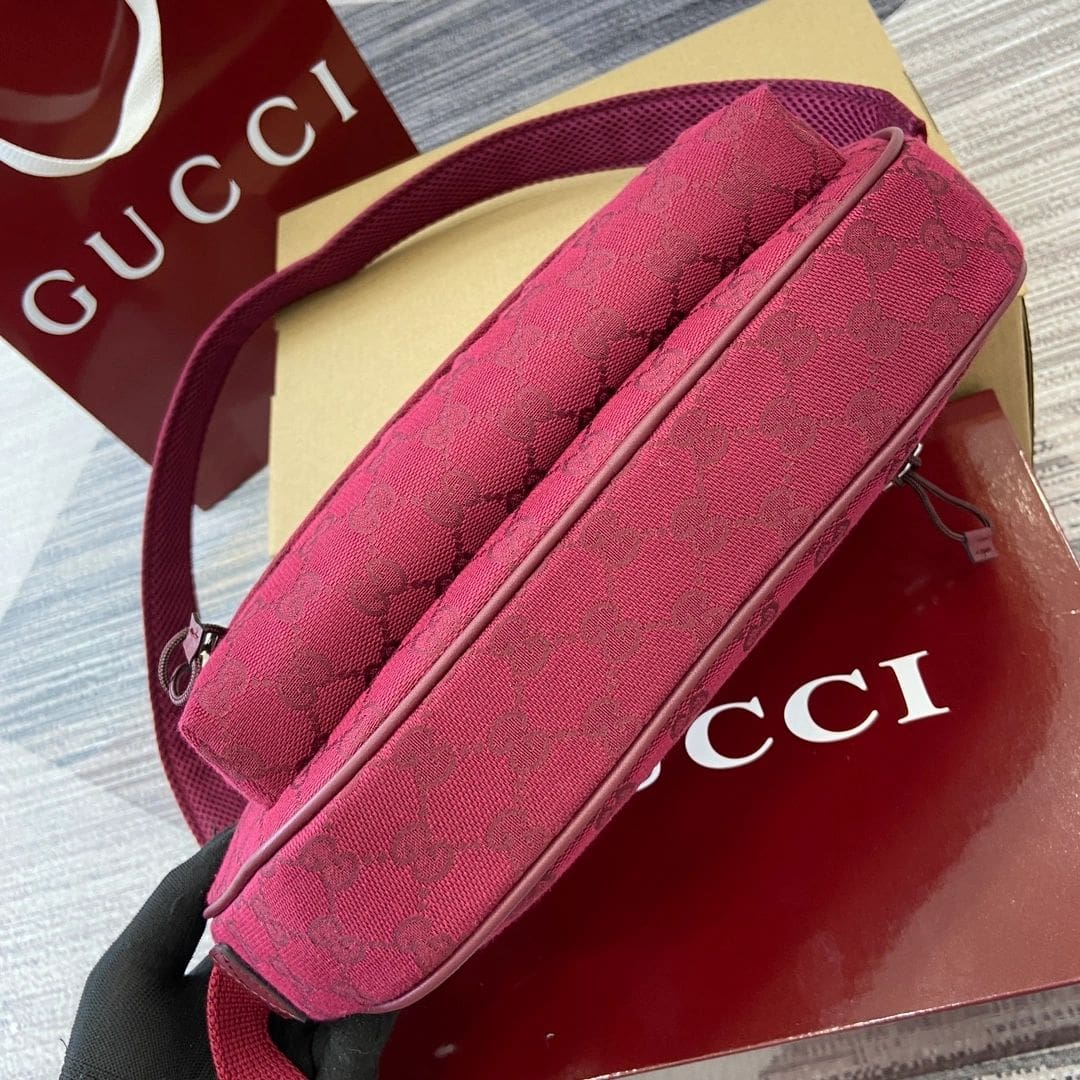 GUCCI Small GG crossbody bag