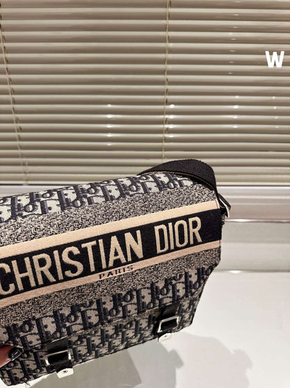 Women DIOR 30 Montaigne Avenue Bag