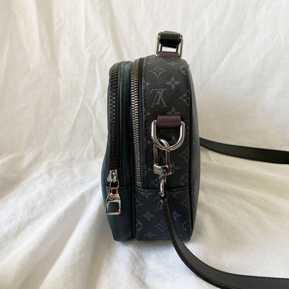 Louis Vuitton multi pocket